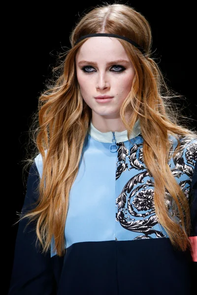 Look 13